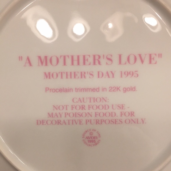 AVON MOTHER'S DAY 1995 "A MOTHER'S LOVE” - Picture 2 of 2